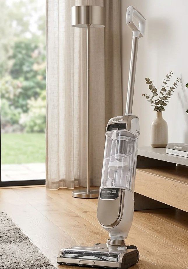 Shark Freestyle Max SV2000UK: Best Cordless Vacuum Cleaner Upright